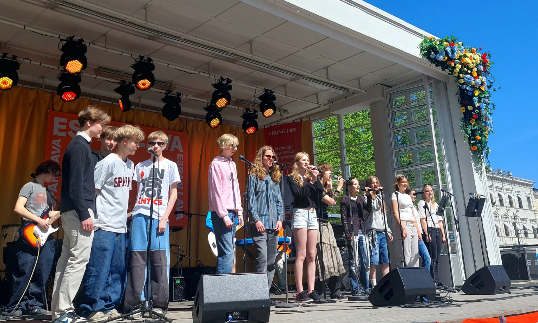Kruununhaan yläasteen musiikkiluokat soi!
